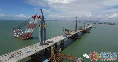 中远关西圆满完成世纪工程——港珠澳大桥涂装保护