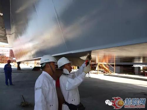 中远关西圆满完成世纪工程——港珠澳大桥涂装保护